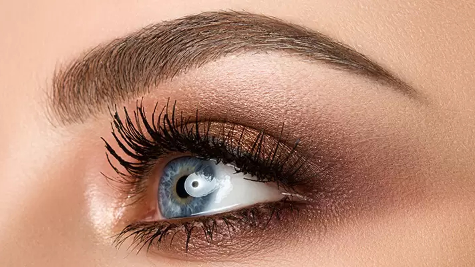 Eyebrow shaping consultation at Threading Station East Grinstead
